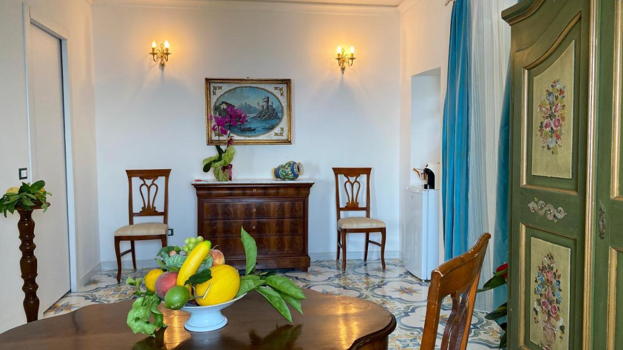 Villa Don Mimi Guarnaschelli La Dependace Таормина Экстерьер фото