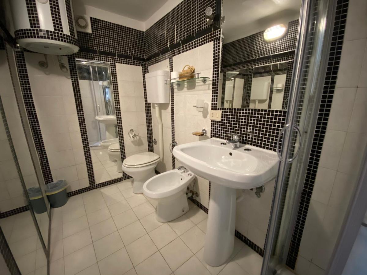Villa Don Mimi Guarnaschelli La Dependace Таормина Экстерьер фото